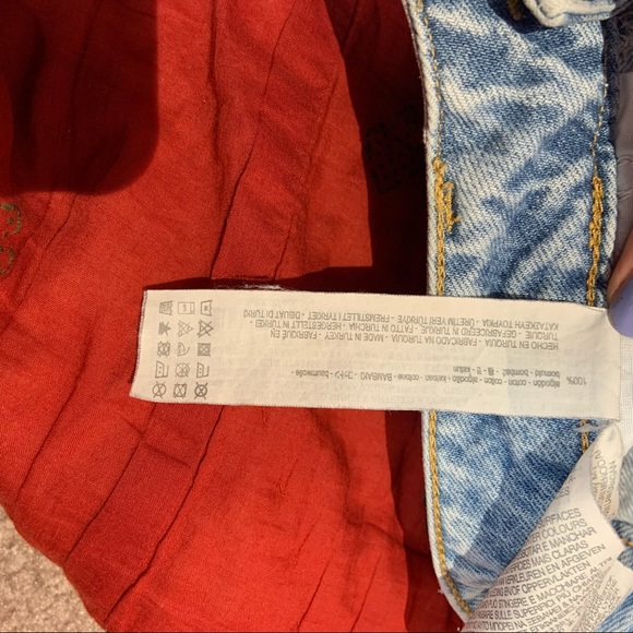 Zara basic straight leg fringe light wash jeans - 6 - Picture 6 of 8